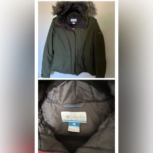 Womens Columbia Omnishield Green Bomber style winter Jacket size M